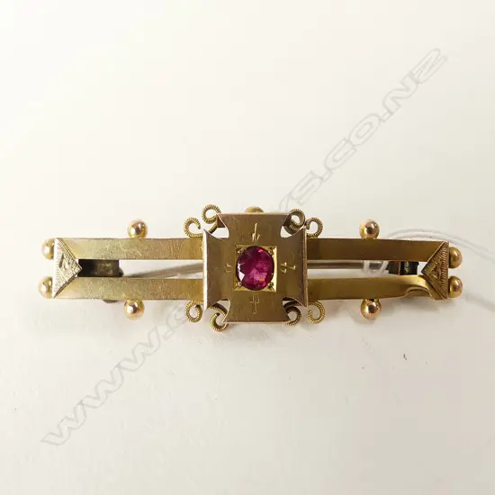 EDWARDIAN 9CT GOLD BAR BROOCH 3GM