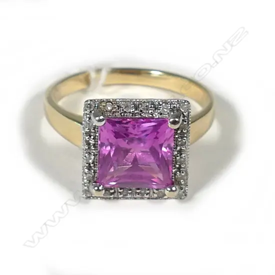 9CT GOLD PINK STONE & DIAMOND RING