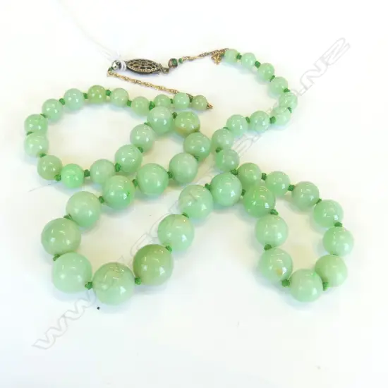PALE JADE GRADUATED BEADS, L. 520MM