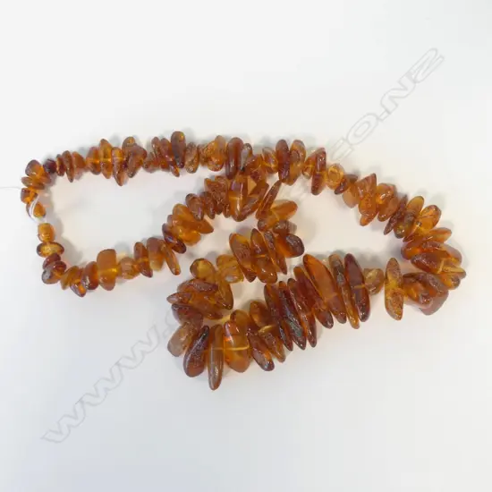 BALTIC AMBER NECKLACE