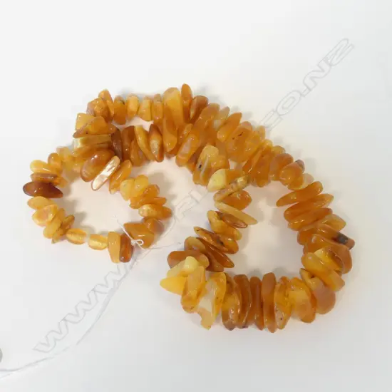 BALTIC AMBER NECKLACE