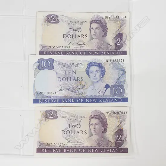 10 NZ BANK NOTES - EIGHT $10 CONSECUTIVE + TWO $2 NOTES