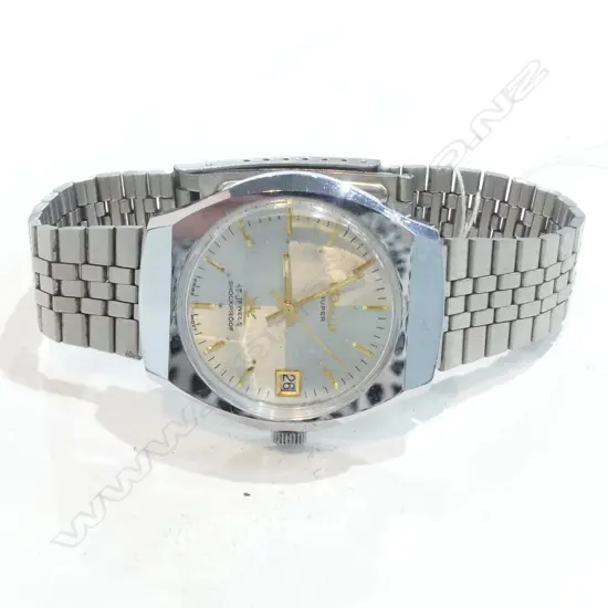 VINTAGE GIRALUX 'SUPER' GENT'S WRISTWATCH