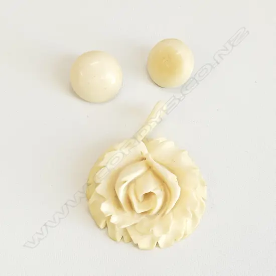 CARVED IVORY ROSE PENDANT AND EARCLIPS