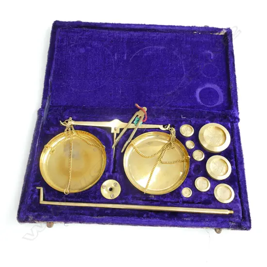 CASED SET OF JEWELERS SCALES 