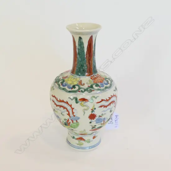 CHINESE PORCELAIN BALUSTER FORM VASE WITH PHOENIX DECORATION 200MM H