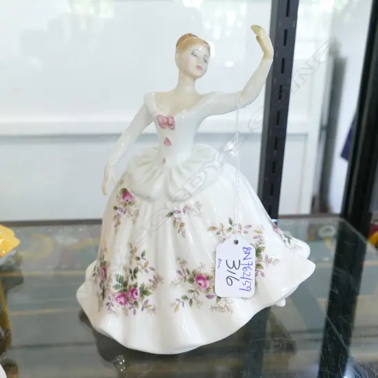 ROYAL DOULTON BOXED FIGURINE SHIRLEY 200M H