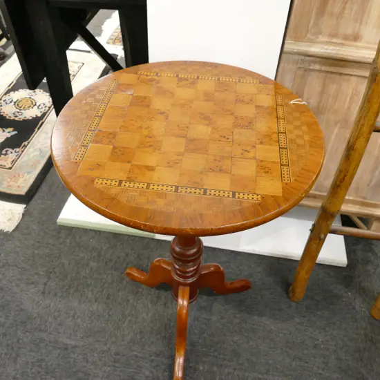 CRIB & CHESS TABLE EARLY NZ DIA.500MM