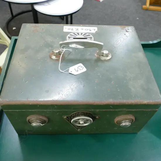 OLD MONEY BOX SAFE CODE: L30 R80 305MM W