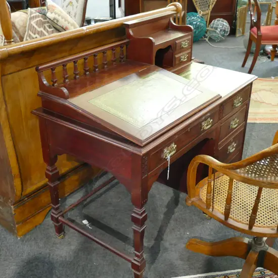 EARLY 20TH CENT. WRITING DESK 1070MM L