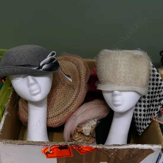 LOT ASST VINTAGE HATS + 2 DISPLAY STANDS