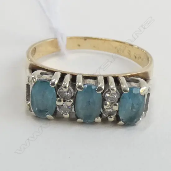 9CT PALE BLUE STONES? & DIAMOND DRESS RING 3GMS