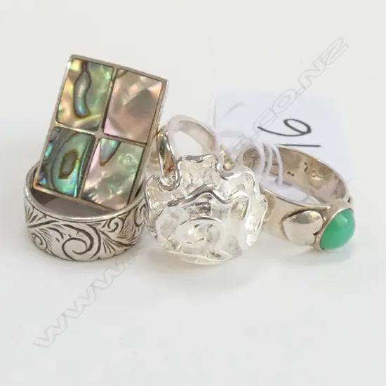 3 SILVER RINGS PAUA, CHRYSOPHASE?, ENG. BAND 