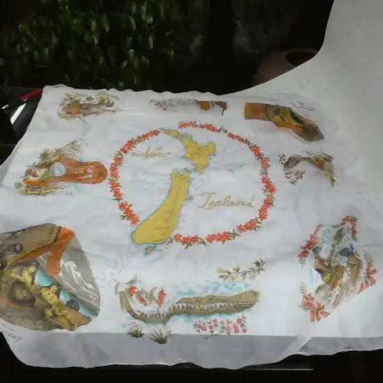 SILK SCARF BY DANDY MAORI CRAFT DESIGNS 910 X 1010 MM