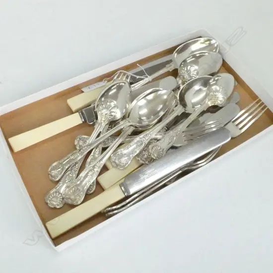 QUALITY SILVER PLATE KINGS PATTERN CUTLERY SERVICE....