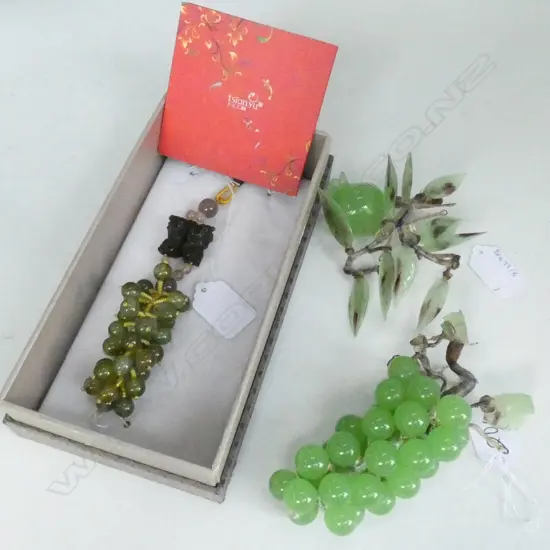 2 PEKING GLASS PIECES; GRAPES, POMEGRANATE PLUS TSIAN YU GRAPES ON STRING