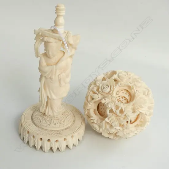 IVORY PUZZLE BALL + INCOMPLETE STAND