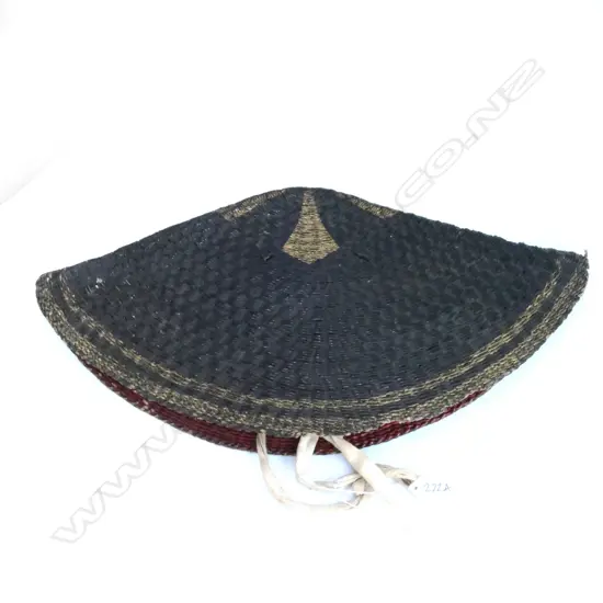 19thC JAPANESE WOVEN SAMURAI HAT BLACK RED GILT