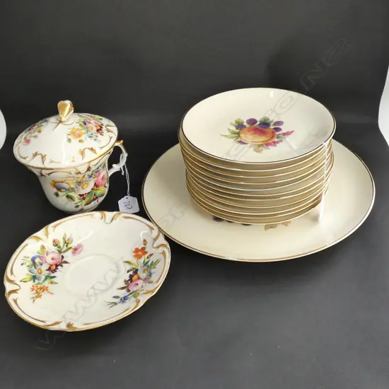 12 ARZBERG PLATES + GILT & FLORAL LIDDED CUP & SAUCER