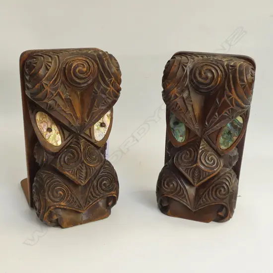 PR OF OLD MAORI DESIGN BOOKENDS H 170 MM