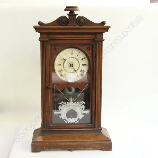 AMERICAN SETH THOMAS GINGERBREAD CLOCK H. 610MM