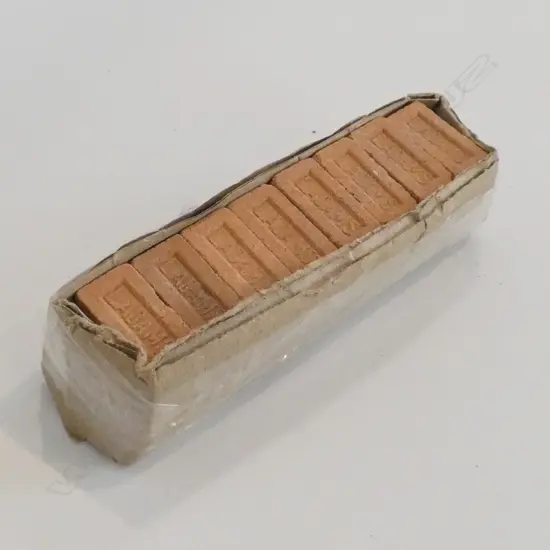 SMALL BOX OF LUKE ADAMS KIDDIE BRICKS APPROX  24