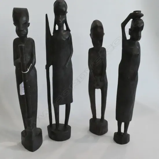4 CARVED WOODEN AFRICAN FIGURES H. 390MM 
