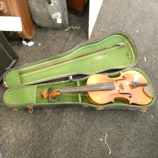 VINTAGE VIOLIN AF IN CASE L. 780MM