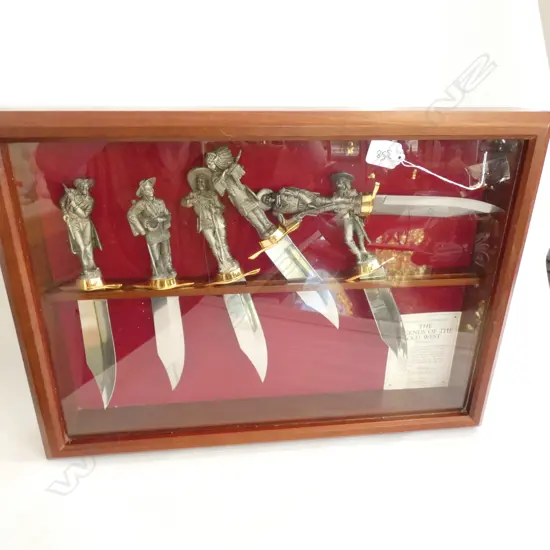 CASED F/MINT LEGENDS OF THE OLD WEST KNIVES