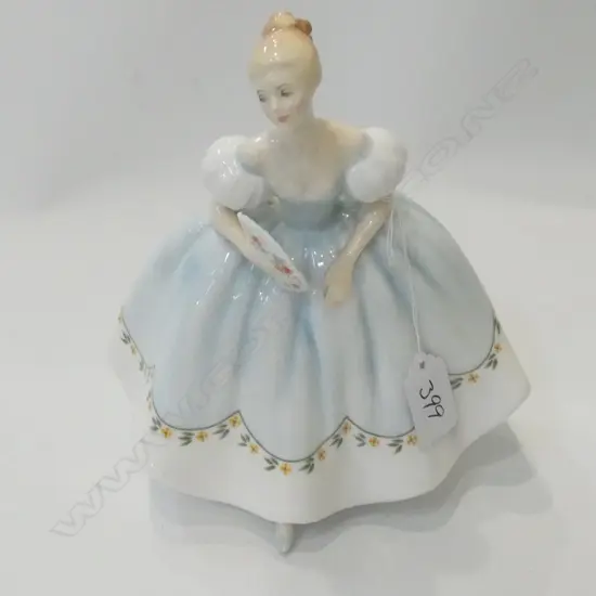 R/DOULTON FIGURINE FIRST DANCE + BOX