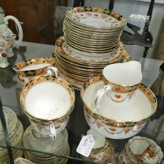32 PCE OLD R/ALBERT TEA SERVICE 