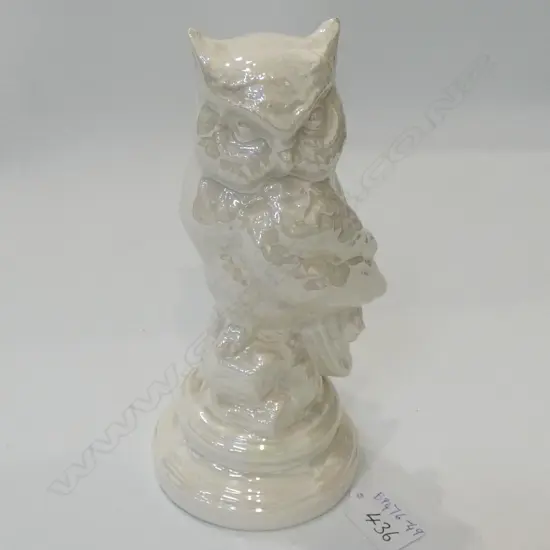 AQUILA POTTERY N.Z. STANDING OWL H 220 MM