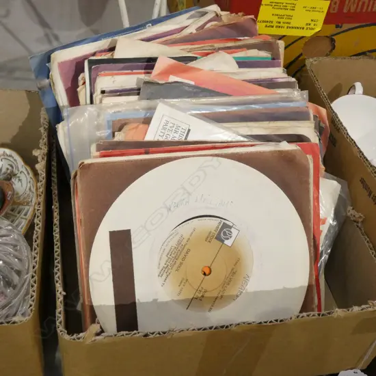 BOX LOT RECORDS; MICHAEL JACKSON ETC