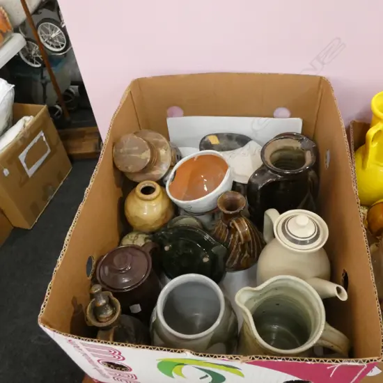 LOT ASST N.Z CERAMICS