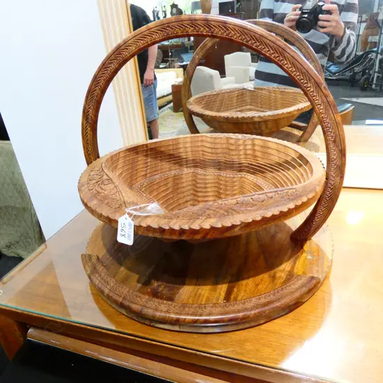 FOLDING WOODEN BASKET