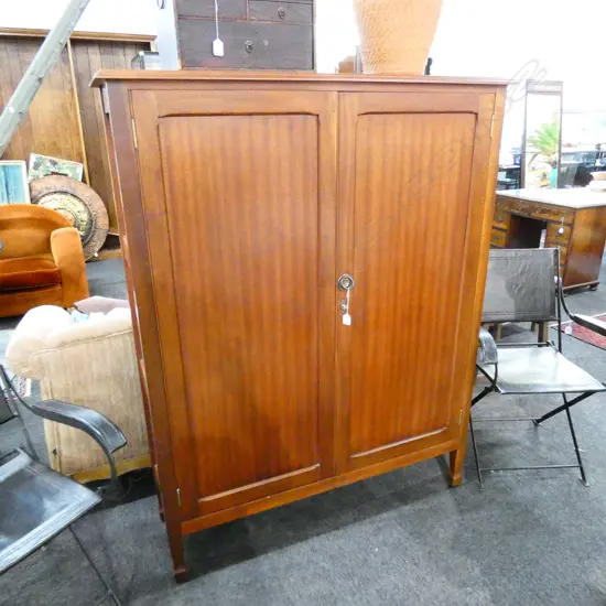 TALL BOOKCASE WITH CLOSED DOORS H. 1550MM W. 