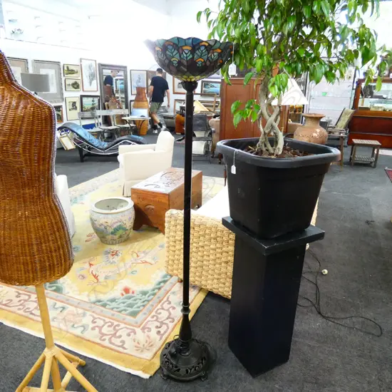 TIFFANY PEACOCK STYLE STANDARD LAMP H. 1.6M