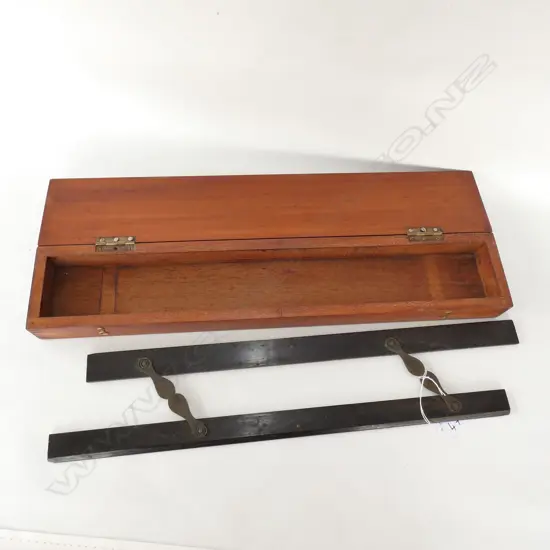 18'' EBONY PARALLEL RULE IN CASE