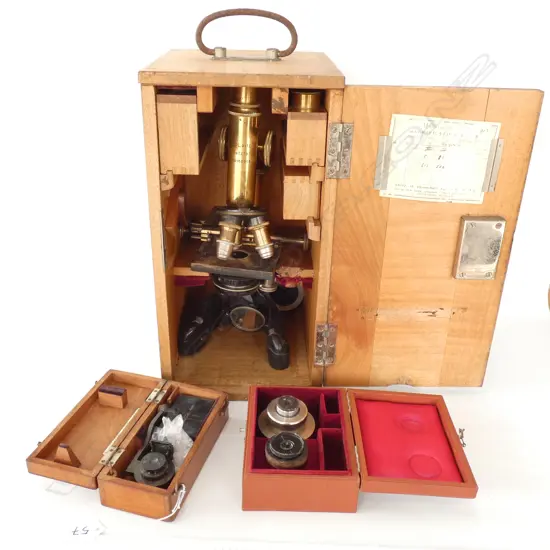 E. LEITZ WETZLAR MICROSCOPE IN CASE H. 340MM + 2 BOXES WITH LENSES,
