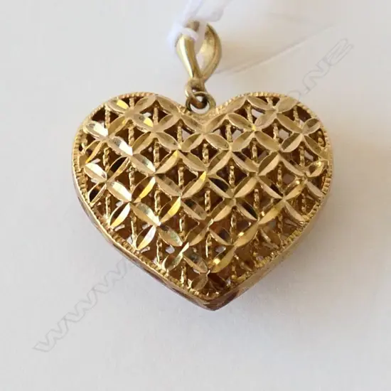 9CT GOLD PIERCED PUFF HEART PENDANT 3.46GMS
