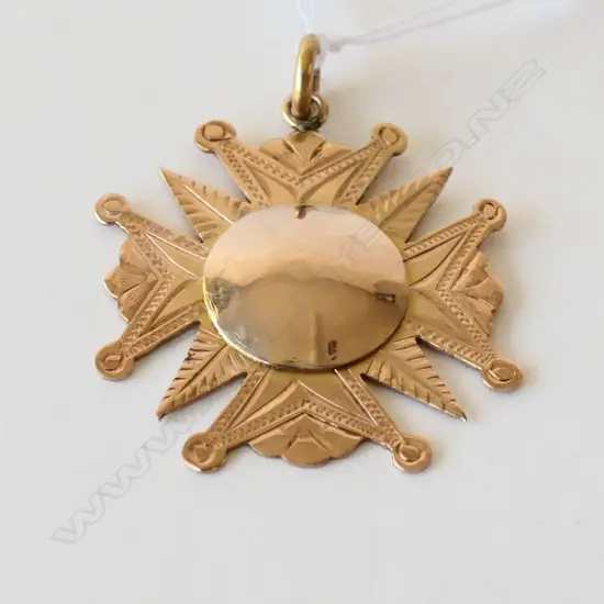 9CT COLONIAL NZ GEO WHITE FOB MEDALLION 8gms