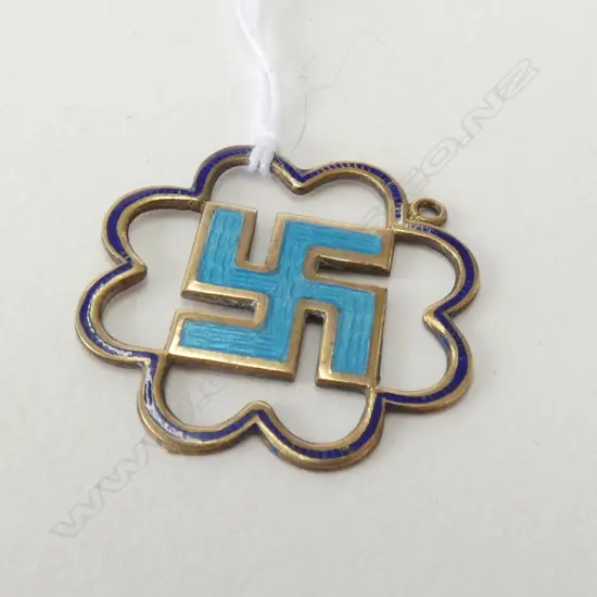 SMALL SILVER GILT AND ENAMEL PENDANT