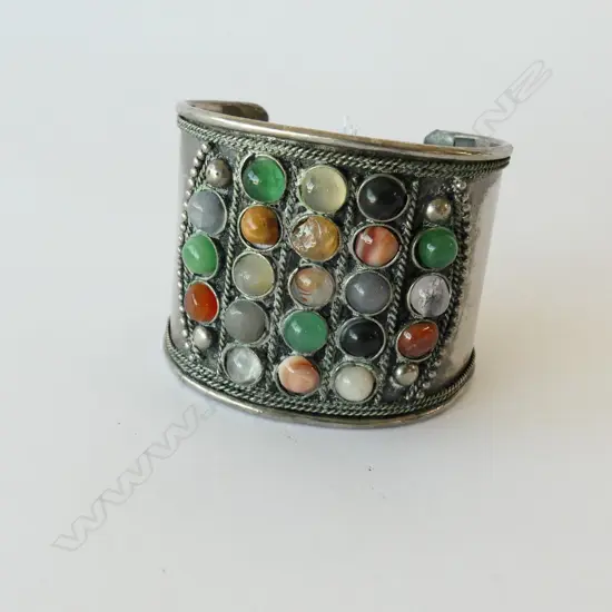 SILVERTONE BANGLE, MULTI STONES