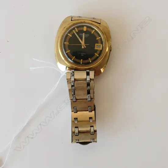 SEIKO VINTAGE GENTS WATCH, SWEEP SECOND, DATE, SEIKO STRAP