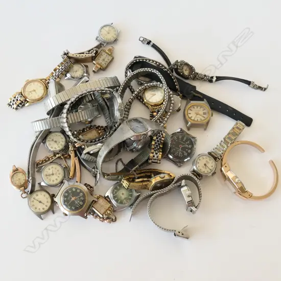 WRISTWATCHES, LADIES, 31 ALL MECHANICAL INCLUDING WELL KNOWN NAMES, SOME NOT WORKING