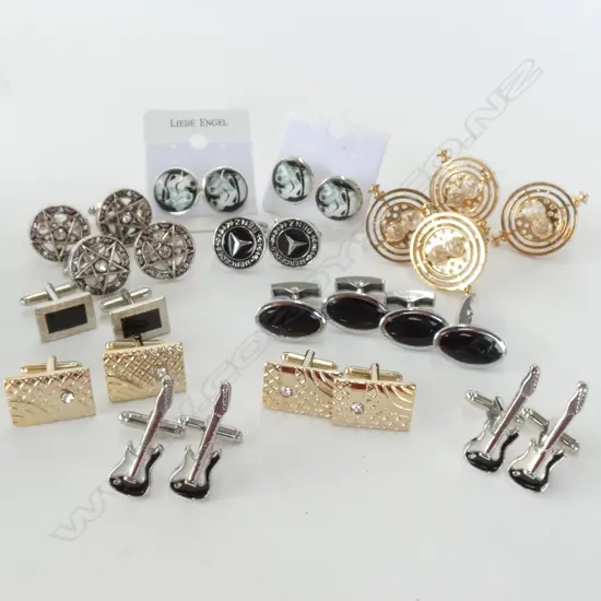 LOT OF ASST CUFF LINKS
