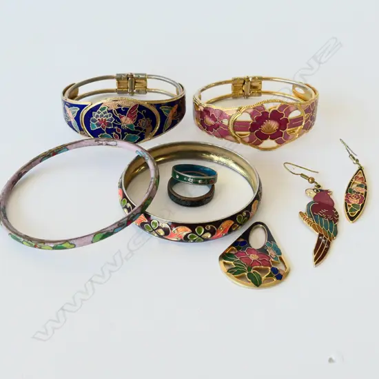 ASSORTED CLOISSONE JEWELLERY