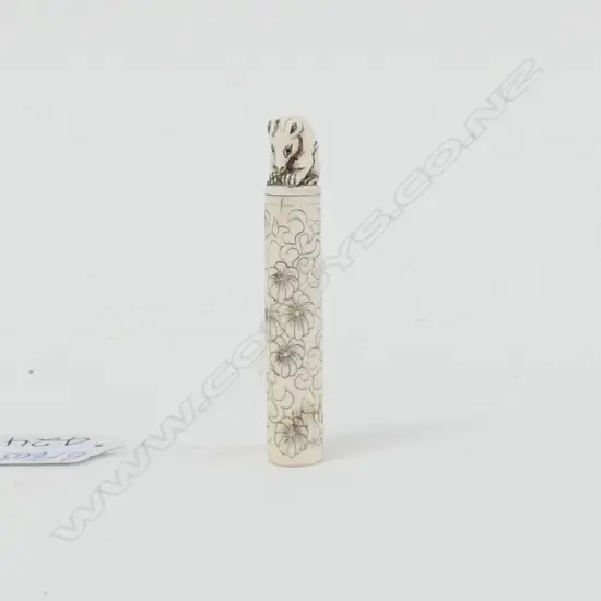 CARVED IVORY NEEDLE CASE RAT LID H.75mm