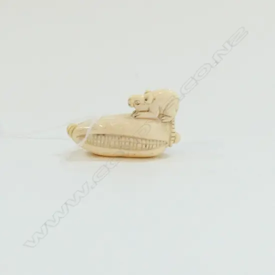JAPANESE CARVED IVORYNETSUKE RAT & CORN COB