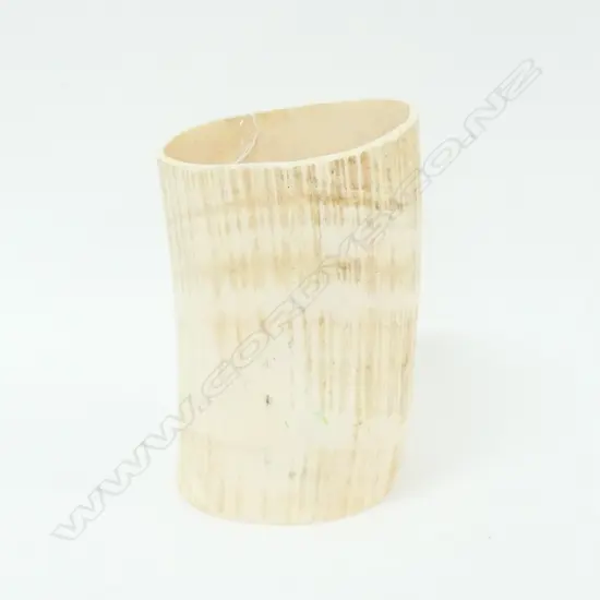 HEAVY IVORY BRUSH POT H. 205MM